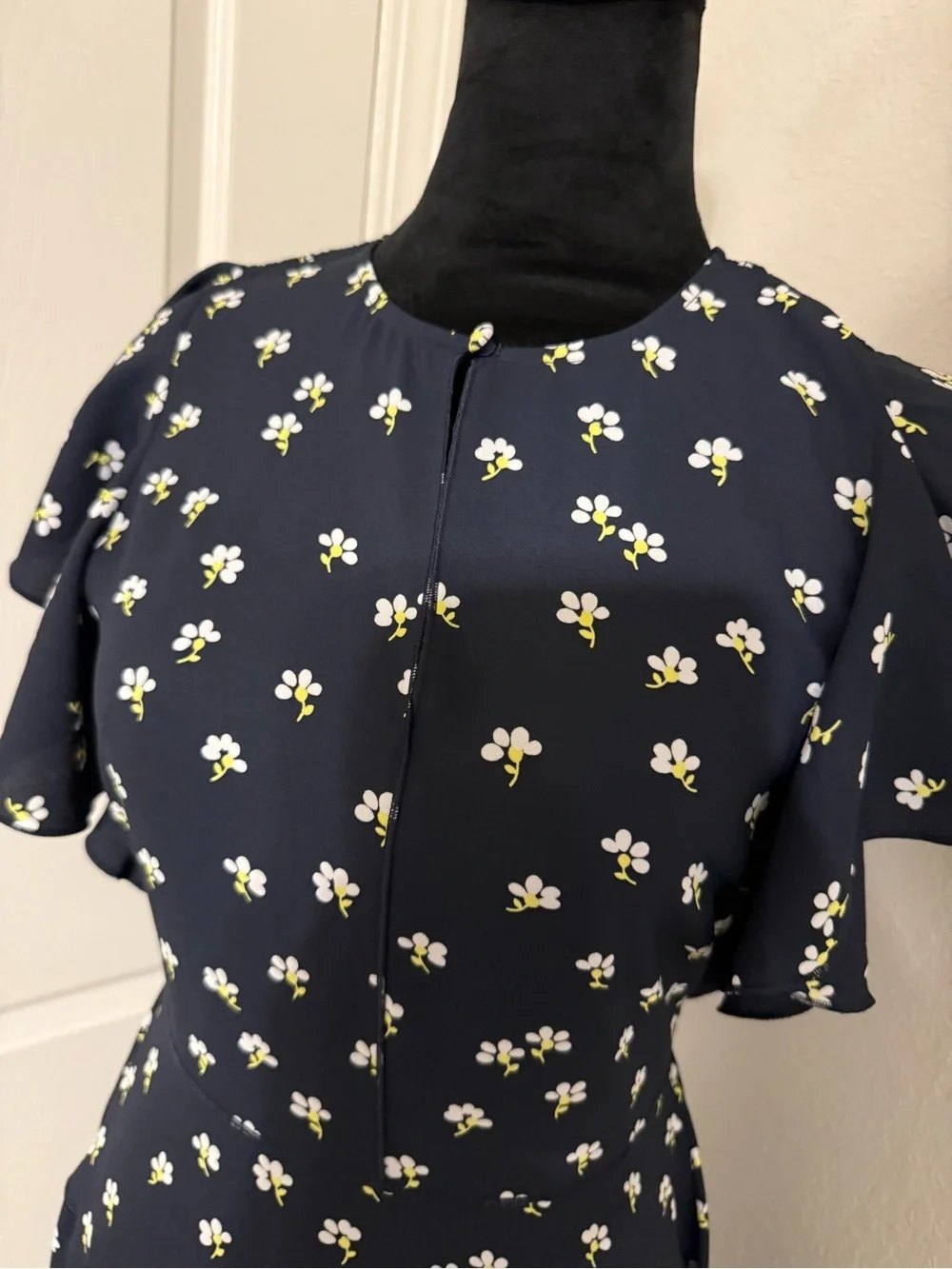 kate spade Navy Floral Midi Dress - Daisy Toss Flutter Sleeve Dress. 👗 NWT